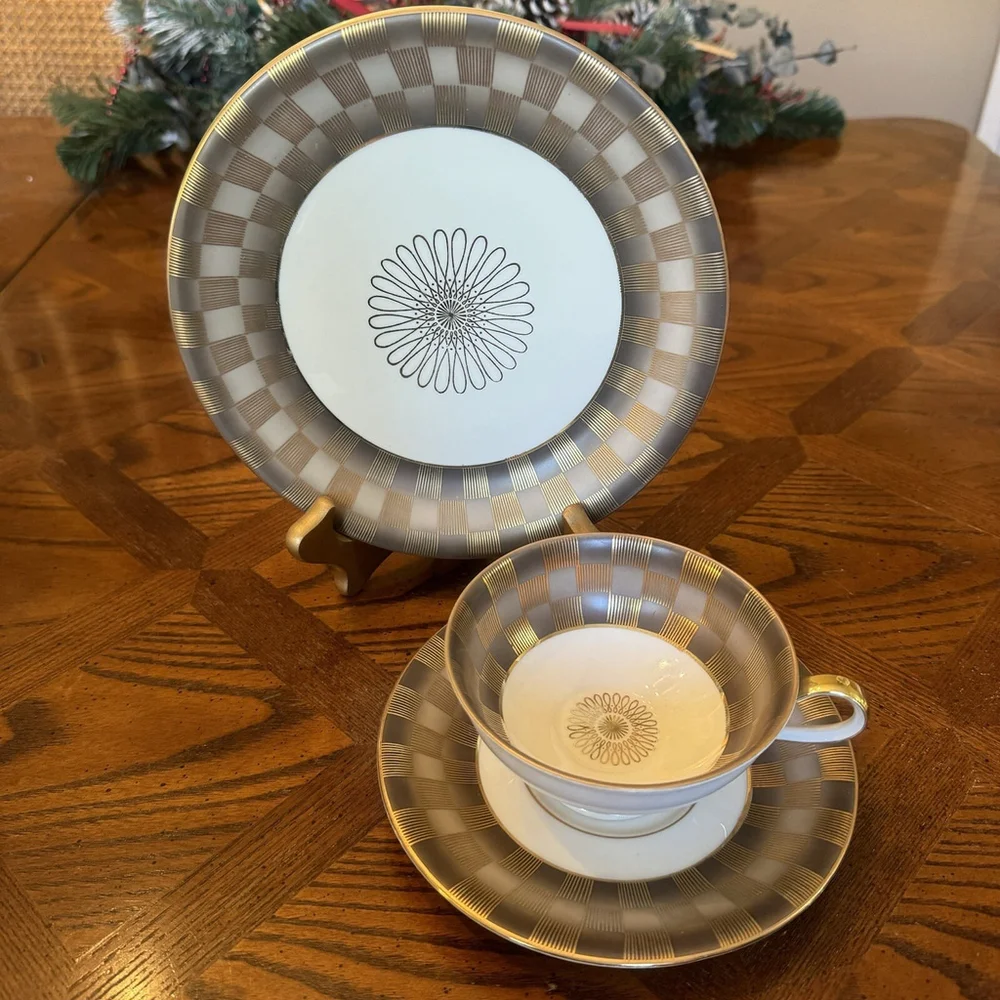 VTG Bavaria Vohenstrauss Johann Seltmann Teacup/Saucer/Dessert Plate 3 PC Set